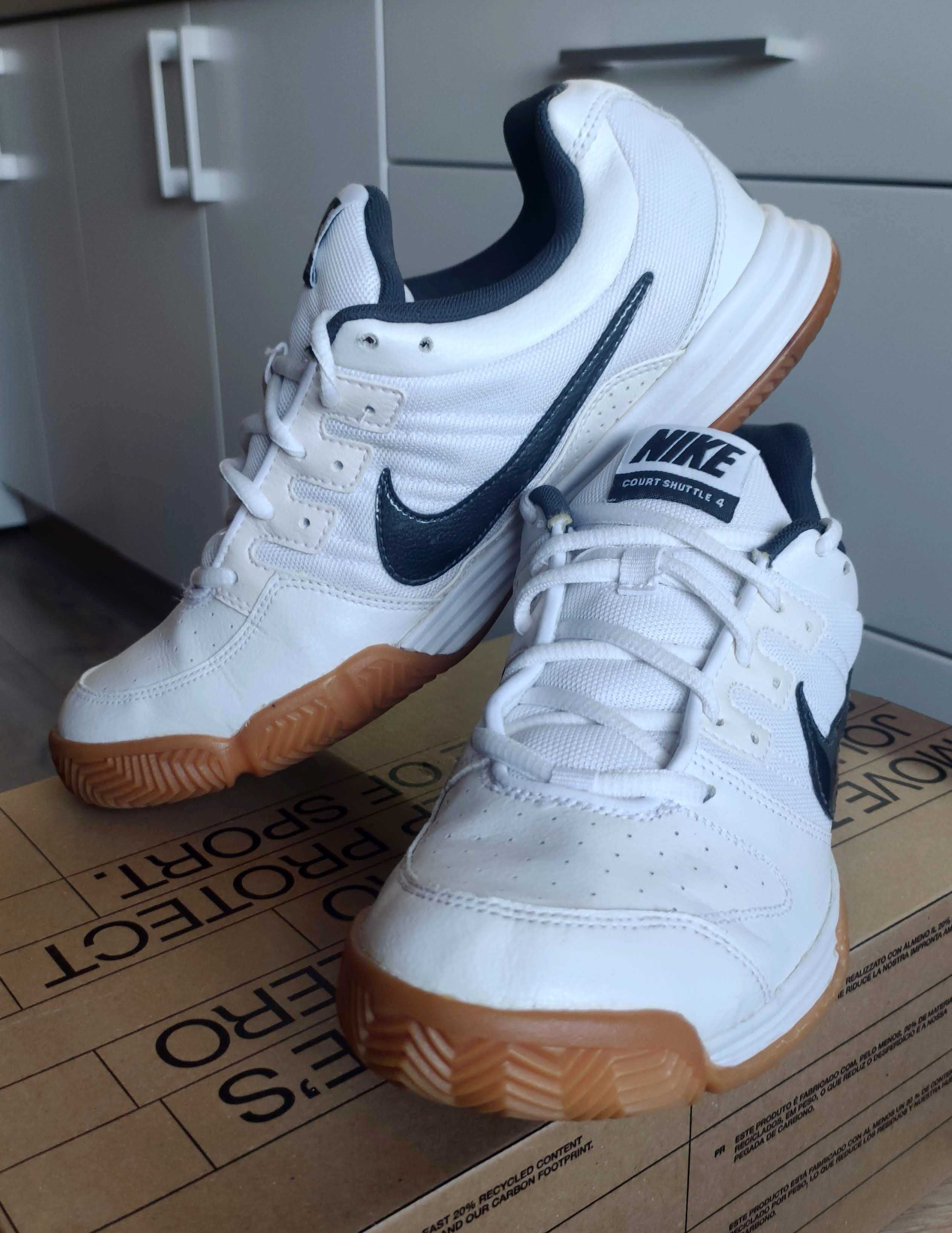 Nike court cheap shuttle 4