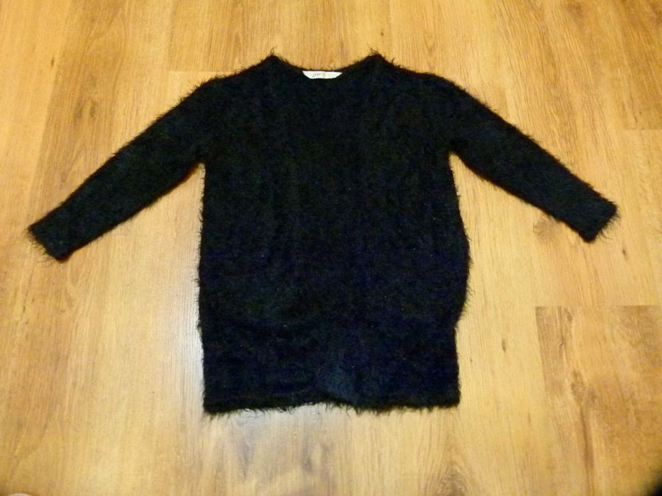 rozm 110/116 H&M sweter kardigan czarny włochaty