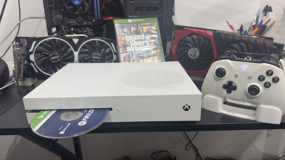 Xbox One S 1TB – zestaw