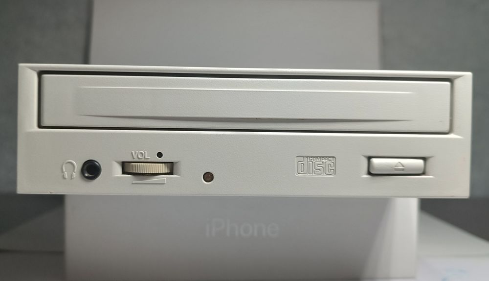 CD-привод Mitsumi cd-rom drive CRMC-FX4830T