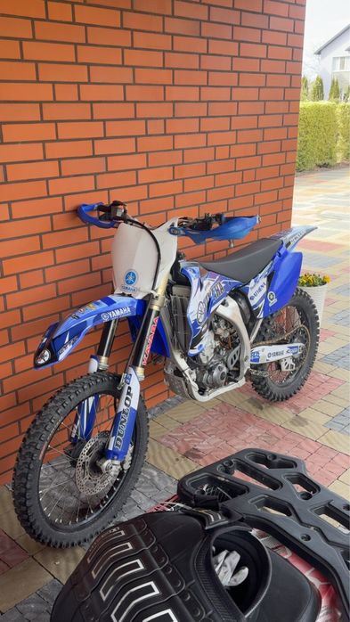 Продам мотоцикл Yamaha yz250