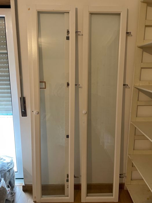 Portas de vidro para estantes Billy