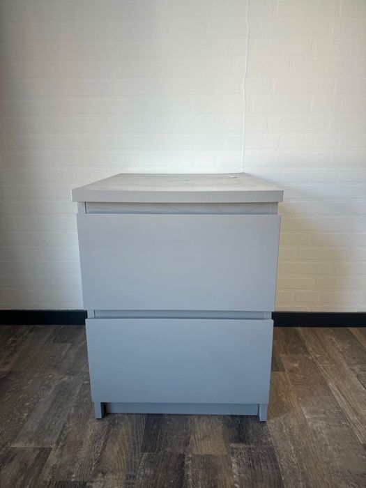 Szafka nocna w stylu Ikea