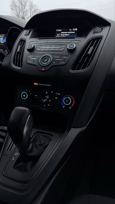 Ford Focus 2016 року, 2.0 бензин, автомат, чорний колір