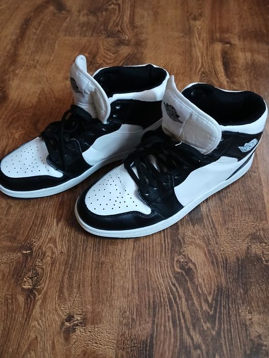 Кросівки чоловічі