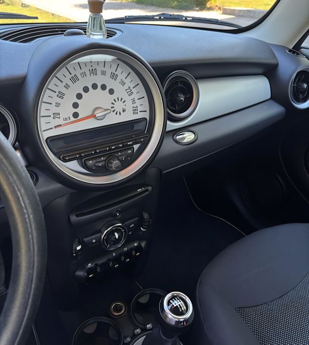 Mini One 2010r. 1.6 diesel