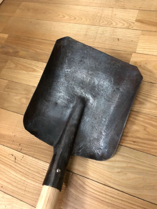 Совковая лопата стальная времен СССР 80 г. уборка снега / строит. мат