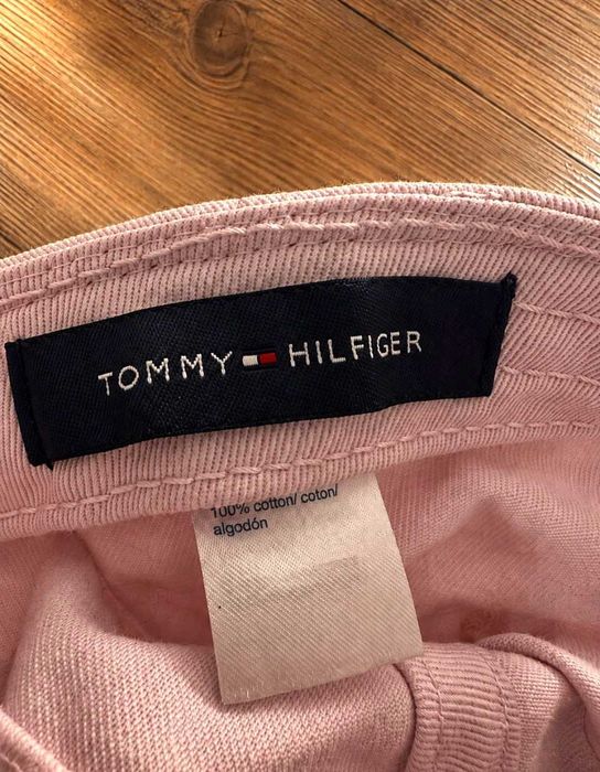 Czapka Tommy Hilfiger różowa daszek