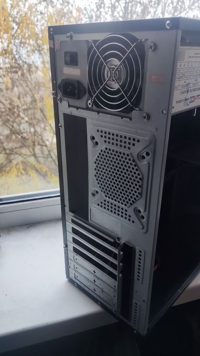 Корпус Gresso + блок питания 420W отличное состояние