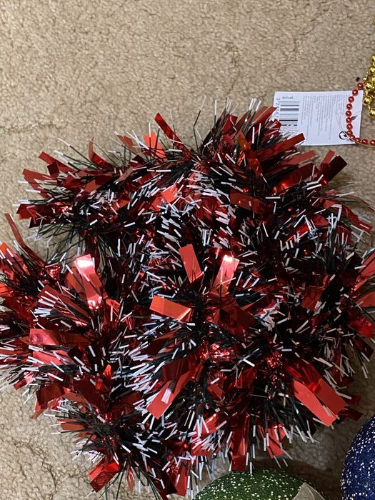 Ялинкові прикраси