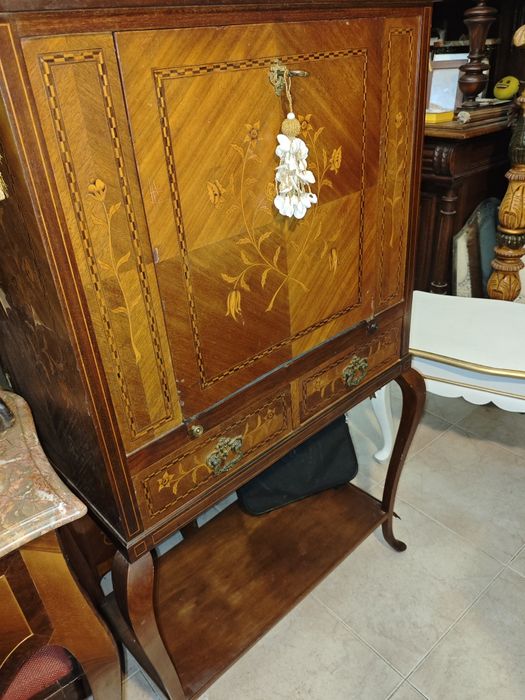 Bar Luís XV - para restauro