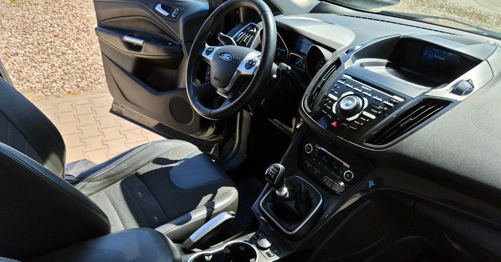 Ford Kuga 2,0 TDCI 140KM Navi Kamera Serwis Titanium