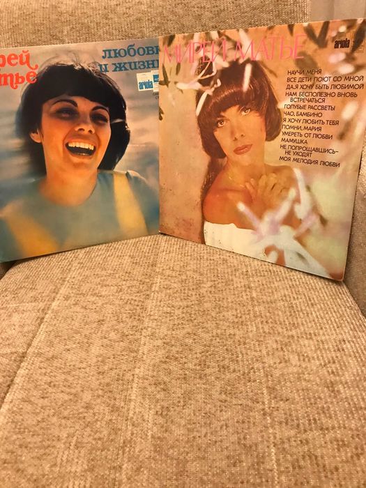 Виниловые пластинки разные /см. на фото/