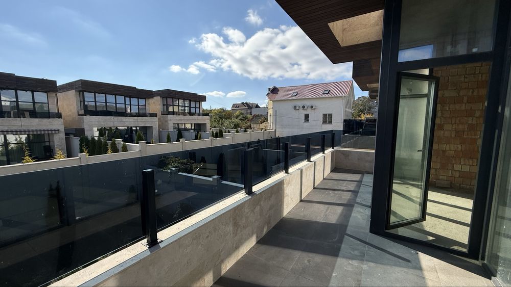 Продам новый дом  у моря, Одесса . 3 сотки земли