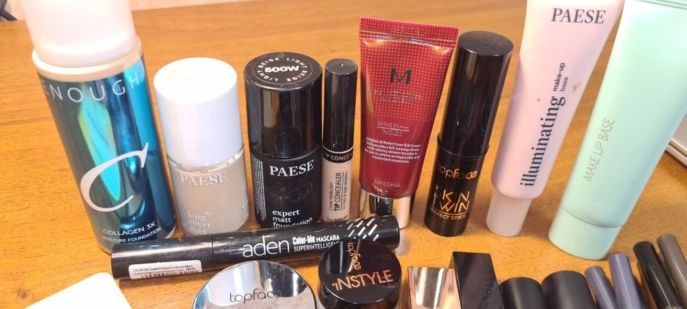 Косметика для макіяжа  візажиста