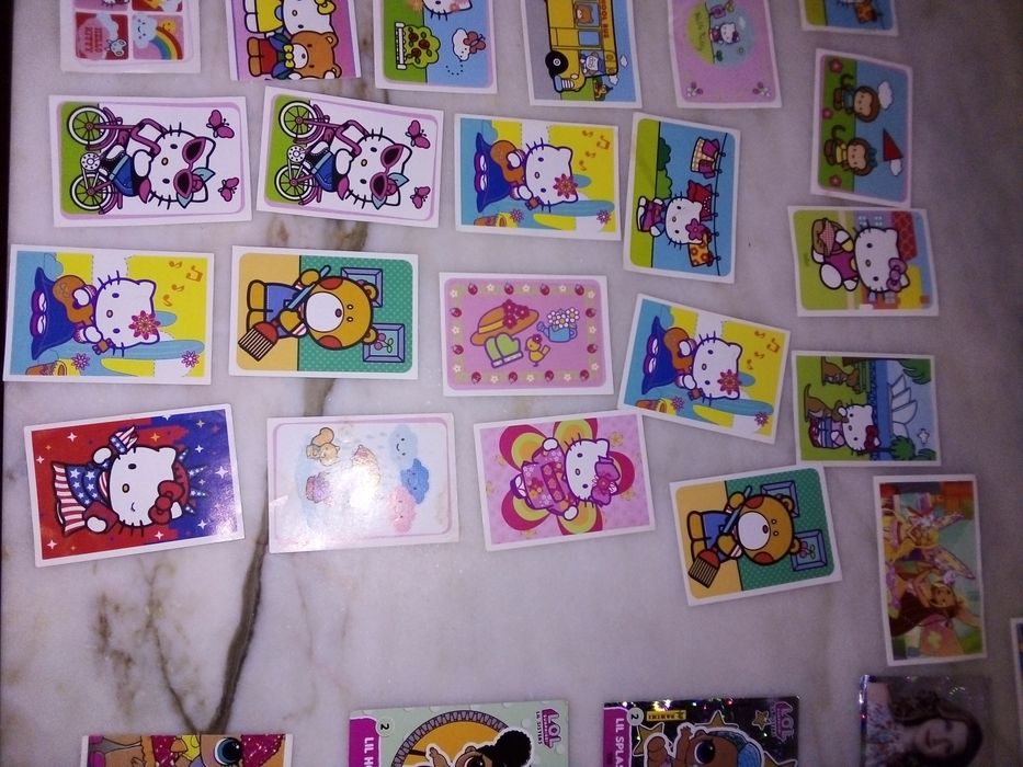 Conjunto de Cromos Hello Kitty/Outros Coleccionáveis