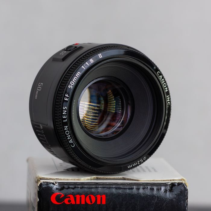 Canon EF 50mm f1.8 II портретний об'єктив