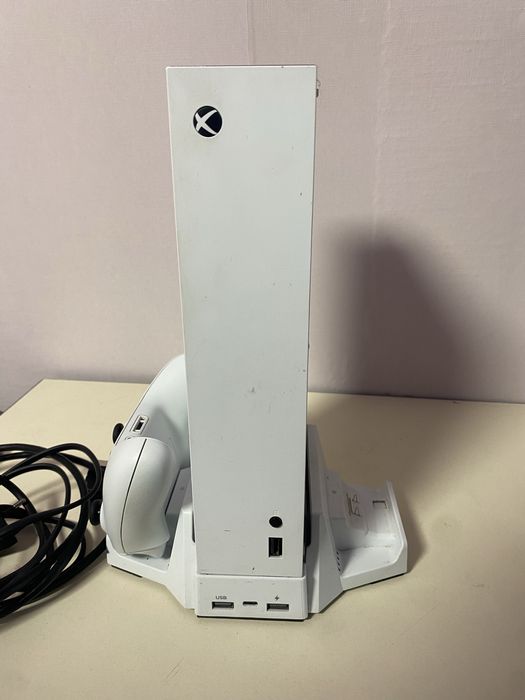 XBOX series S  512 gb