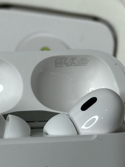 AirPods Pro 2, ТОП-Версія 2025 генерація, шумка + прозорість + ЧОХОЛ