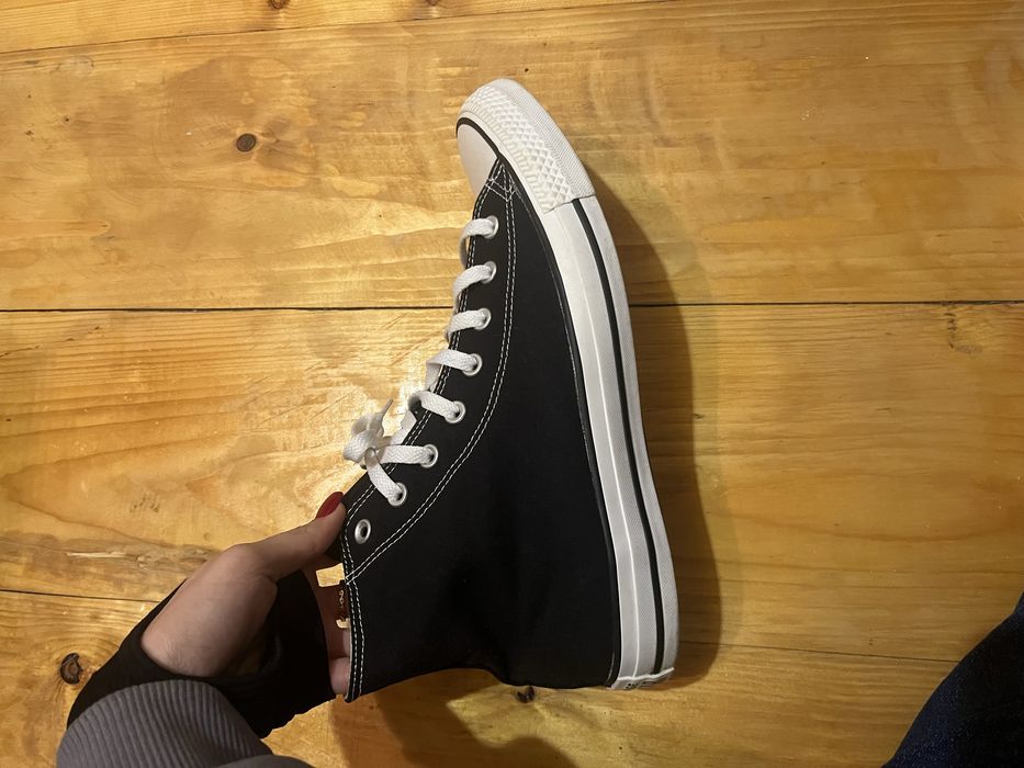 Продам кросівки оригінал