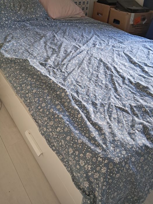 Cama (somier) de casal com gavetões