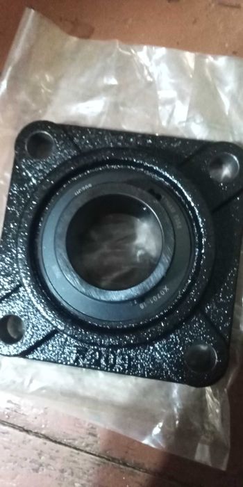 Підшипники fag us209