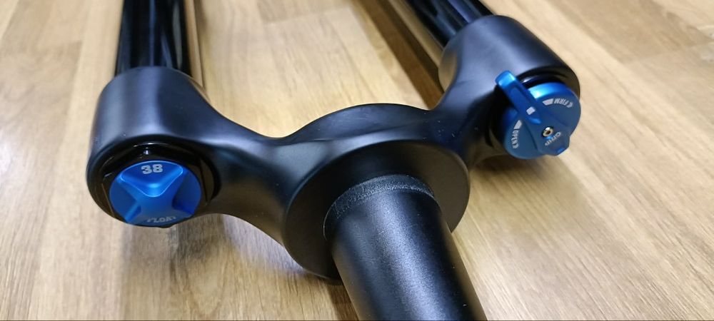 Amortyzator Fox 38 Fit Grip E-Bike+ 38 Float 29", 170 mm nowy
