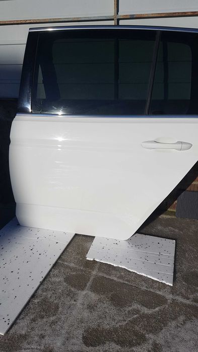 Drzwi Touran III (2015-) 5TA Białe