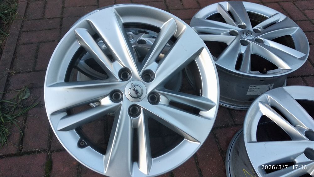 Oryginalne Alufelgi R17 Opel  5 x108 super stan jak nowe