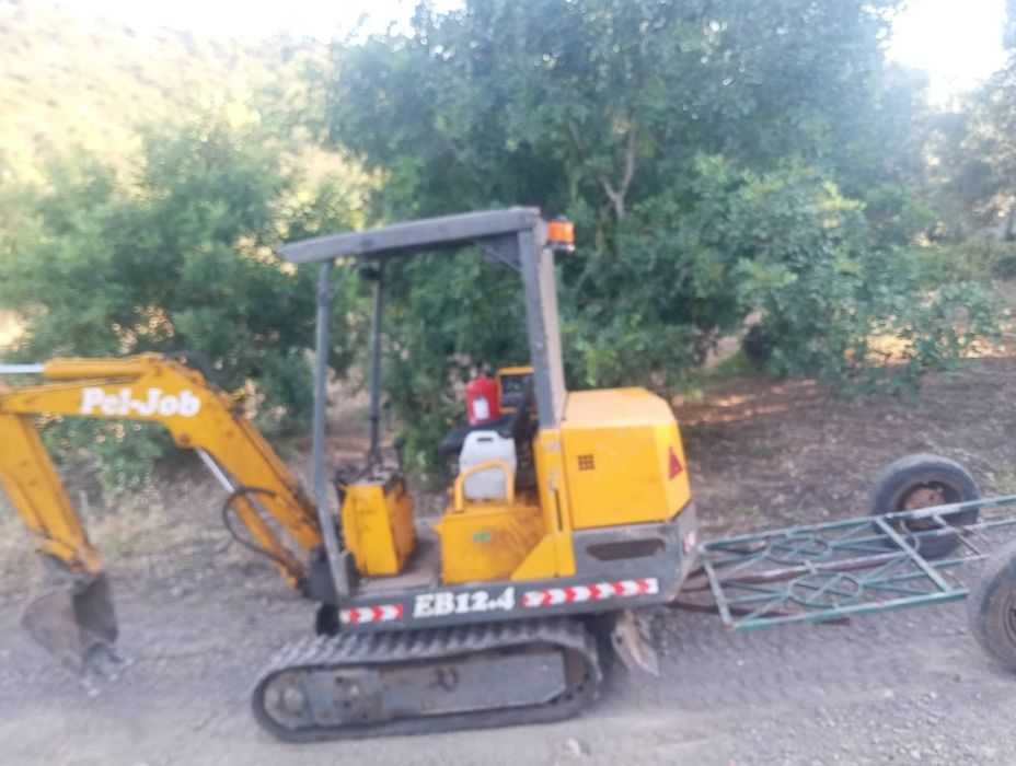 Mini giratória de 1500kg