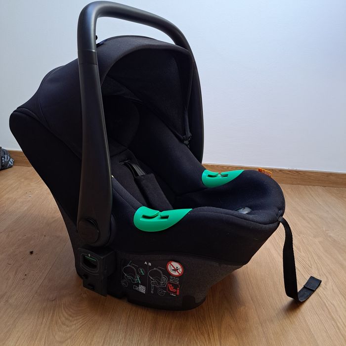 Auto Chicco Kiros Evo i-Size Black Fast-in c/base – isofix