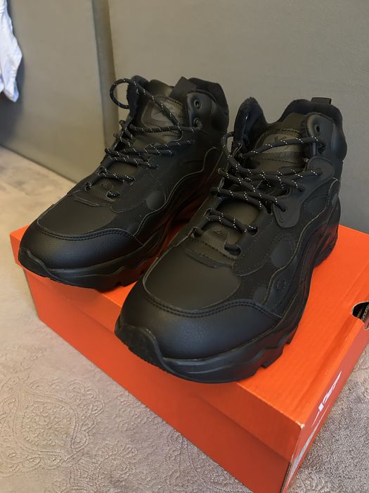 Чоловічі зимові кросівки XTEP