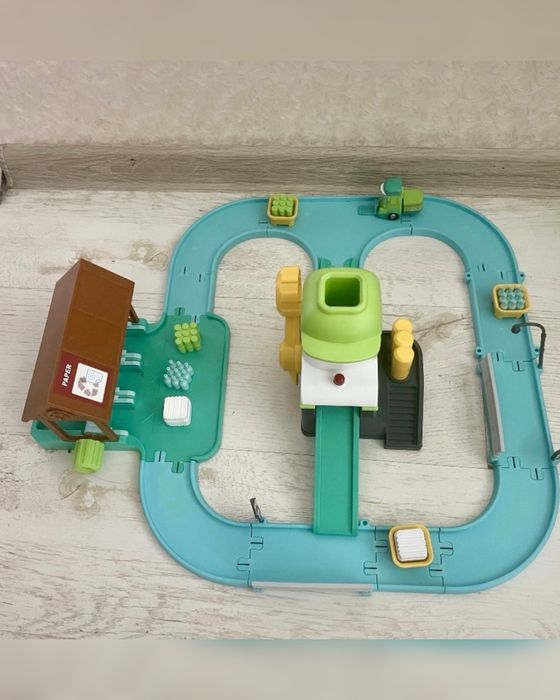 Робокар Поли - мусороперерабатывающий завод и полицейский участок