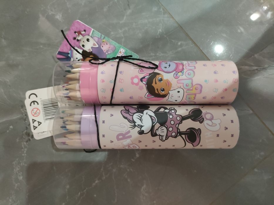 Kredki nowe 2 zestawy Koci Domek Gabi Minnie