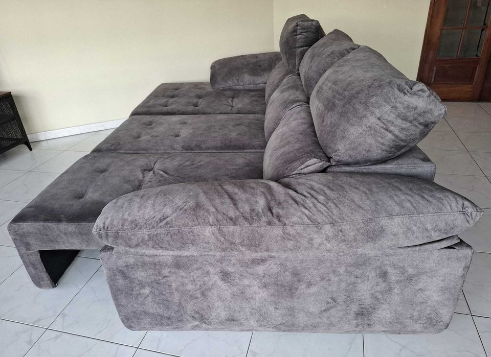 Sofá Retrátil com Chaise + Encosto Reclinável e Arrumação