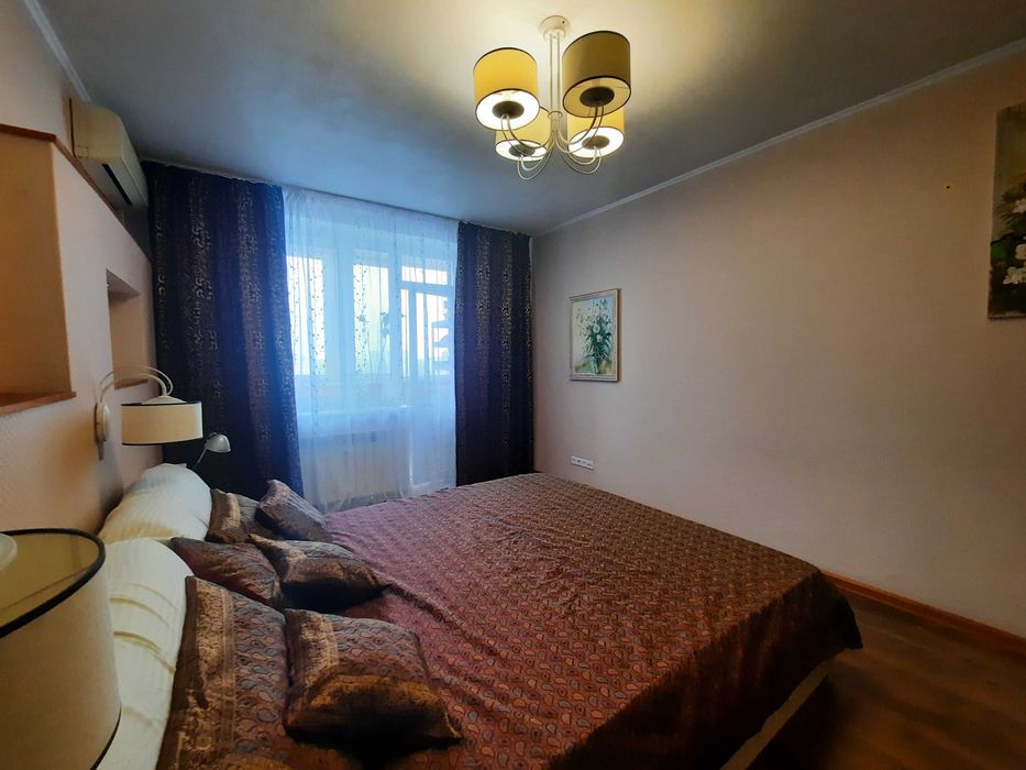 Бажана 16 3К Осокорки