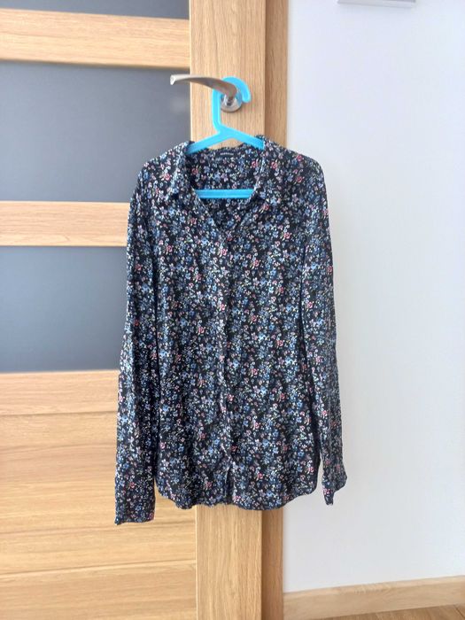 Czarna koszula w kwiatki Reserved 35