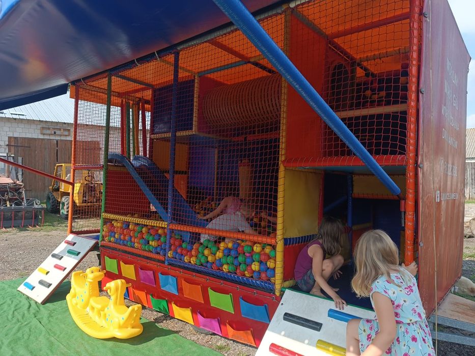 Mobilny plac zabaw Małpi Gaj, Dmuchańce KOMUNIA/ WESELE/ FESTYN