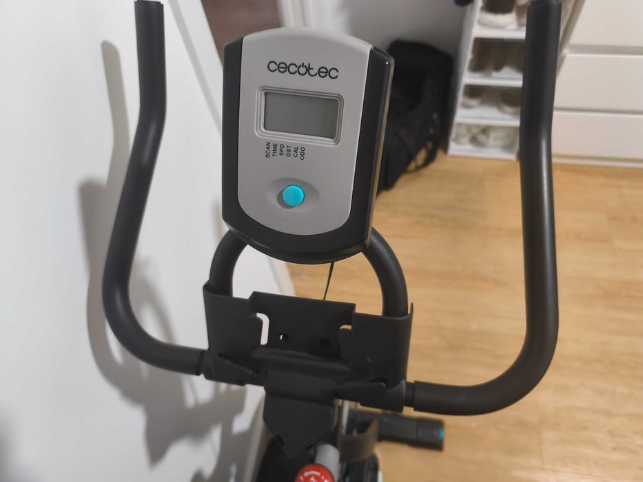 Bicicleta estática Cecotec como nova498749469539717121