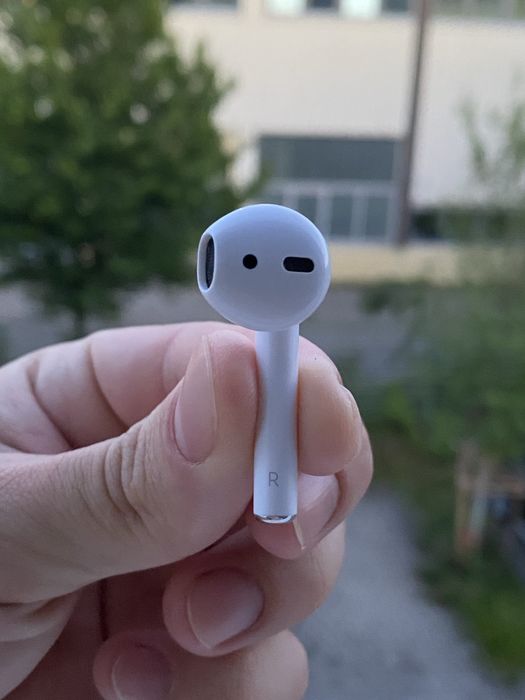 Правий AirPods 2 A2032 A2031 A1602 Ідеальний Стан