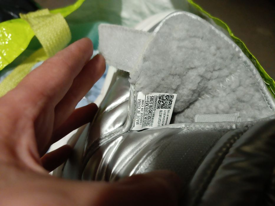 Nowe śniegowce Reebok 30