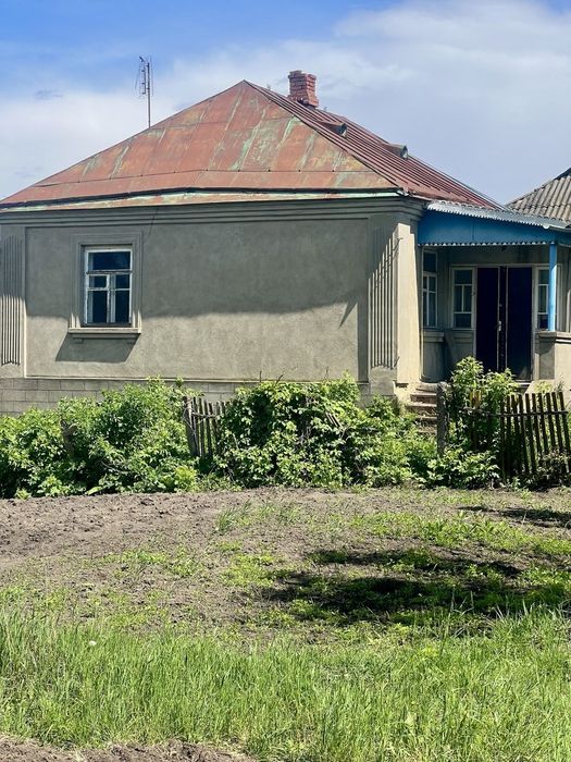 Продаж будинку в селі Кинашів