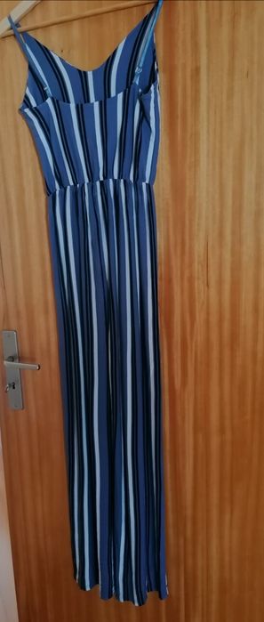 Macacão novo  tamanho M