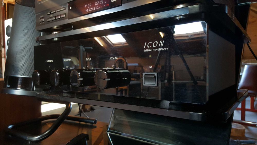 Wzmacniacz integra Sac Icon akrylowy bardzo ładny