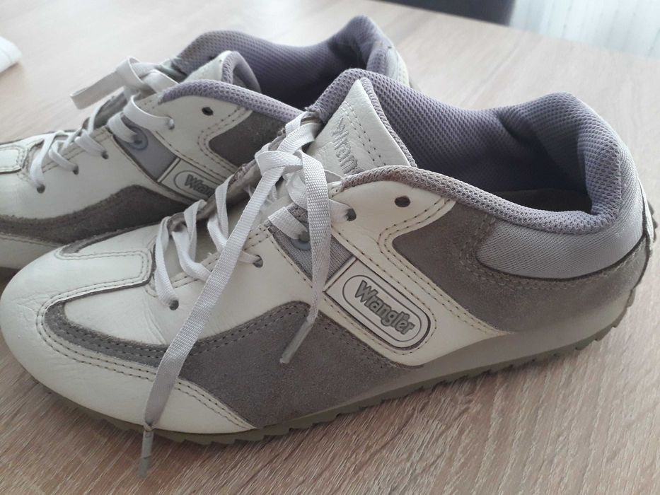 Buty sportowe Wrangler roz.36 (22cm)