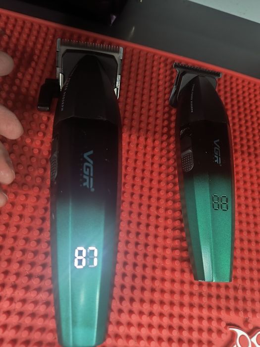 Продам новый комплект профессиональный машинок