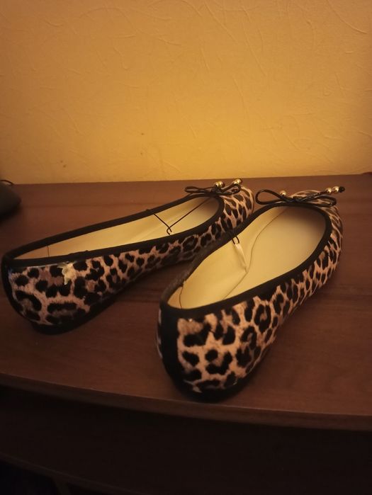 продам новые лакированные балетки Nine West,куплены в Америке, американский размер 11