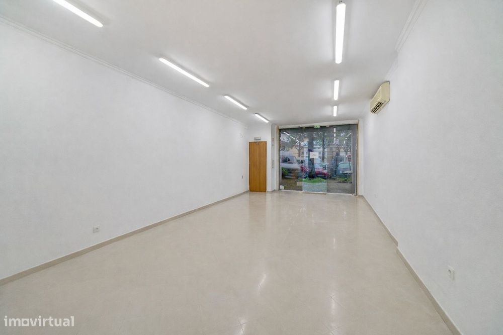 Imóvel comercial de 311m² em Odivelas