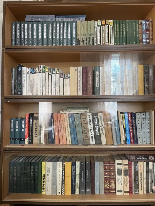 Прийму в дар, непотрібні книги