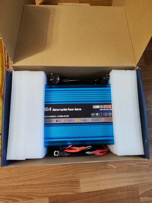 Инвертор с зарядкой